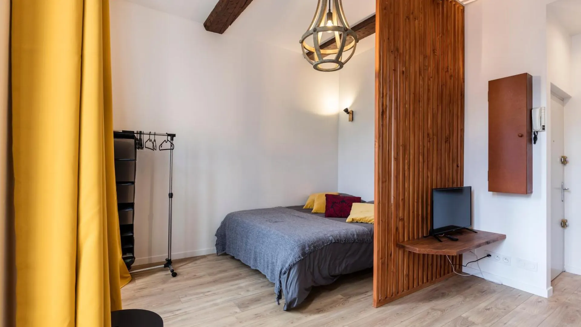 Nationale 2 - St Charles - Reformes - Vieux Port Apartment Marseille